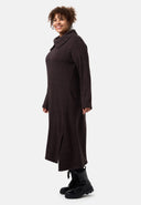 'Amande' dress – flowing A-line cut & distinctive silhouette