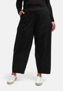 'Liva' pants – pure, comfortable & timelessly modern